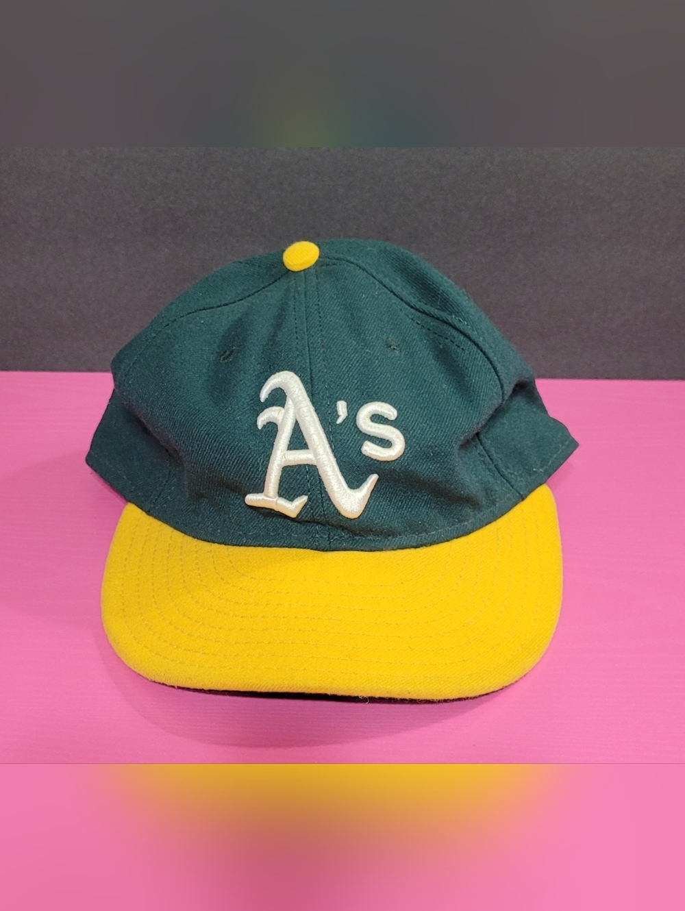 Oakland A's New Era 59Fifty Official On-Field Baseball Cap Size 7 1/8" (0637)
